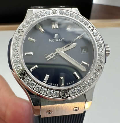 Hublot 33MM Quartz Movement | UK Replica - 1:1 best edition replica watches store, high quality fake watches